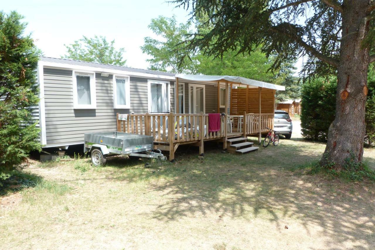 Hôtel Camping L'Eau Vive à Dauphin Extérieur photo